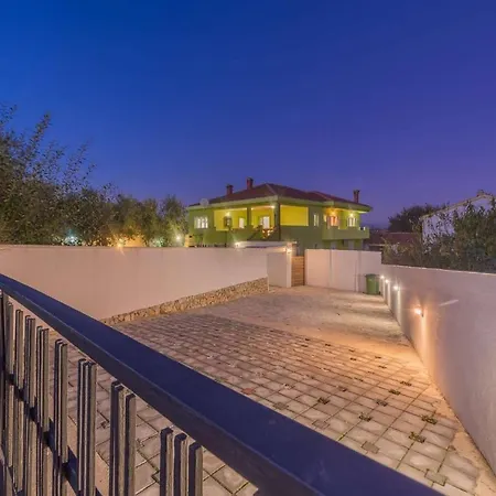 Villa 4 Pistachio With Pool And Green Garden Sukosan